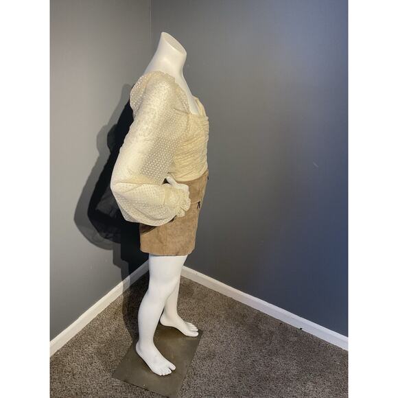 Windsor Cream And Gold Zipped Crop Top Blouse - Picture 5 of 9